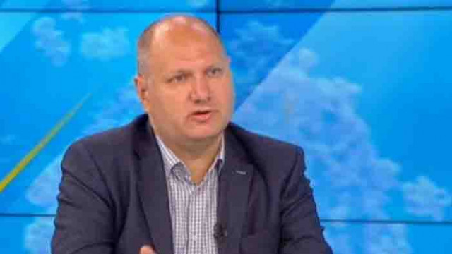 Доц. Шиваров: От значение е кръвната група при инфекция с COVID-19